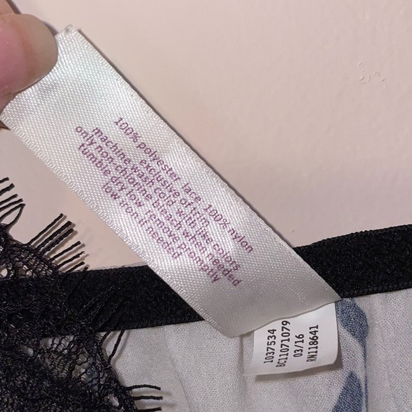 Cacique Maxi Length Nightgown with Lace Bodice Size 18/20 - Picture 5 of 6